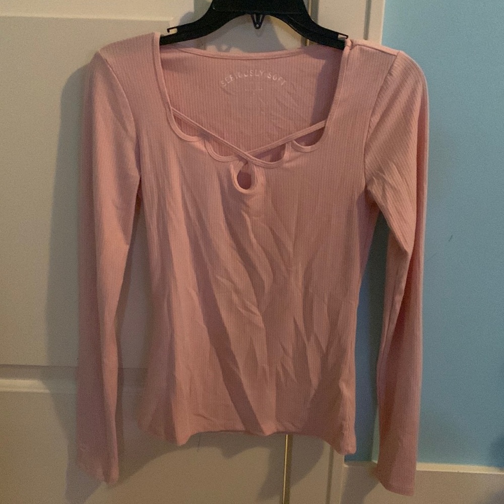 Pink long sleeve top w/ cute front design